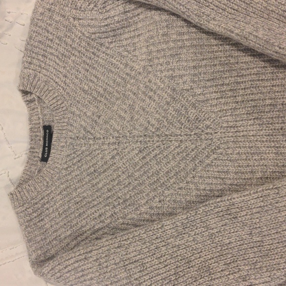 Club Monaco - Picture 9 of 9